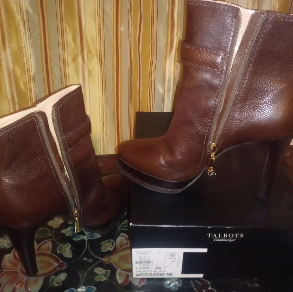 Talbots Short Boots - Picture 6 of 7